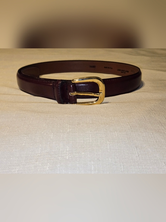 Accessories - Leather Burgundy Vintage Belt Womens Gold Buckle Classic Minimalist Quiet Luxury